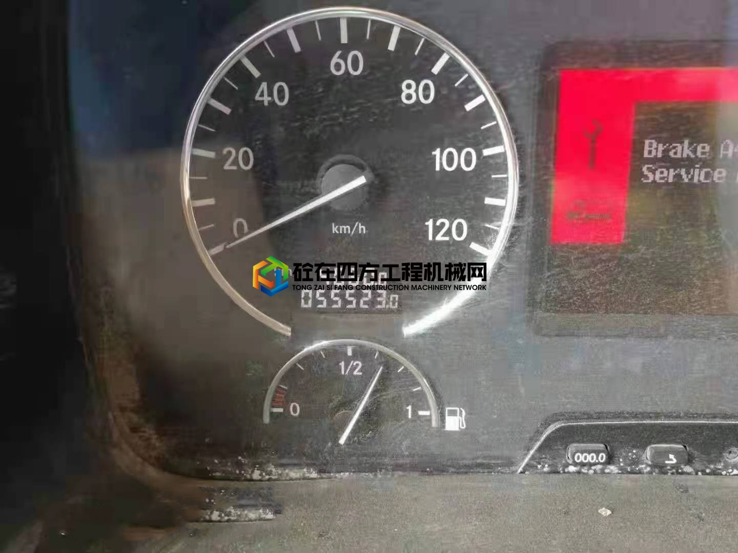 https://images.tongzsf.com/tong/truck_machine/20210519/160a4de166bd31.jpg