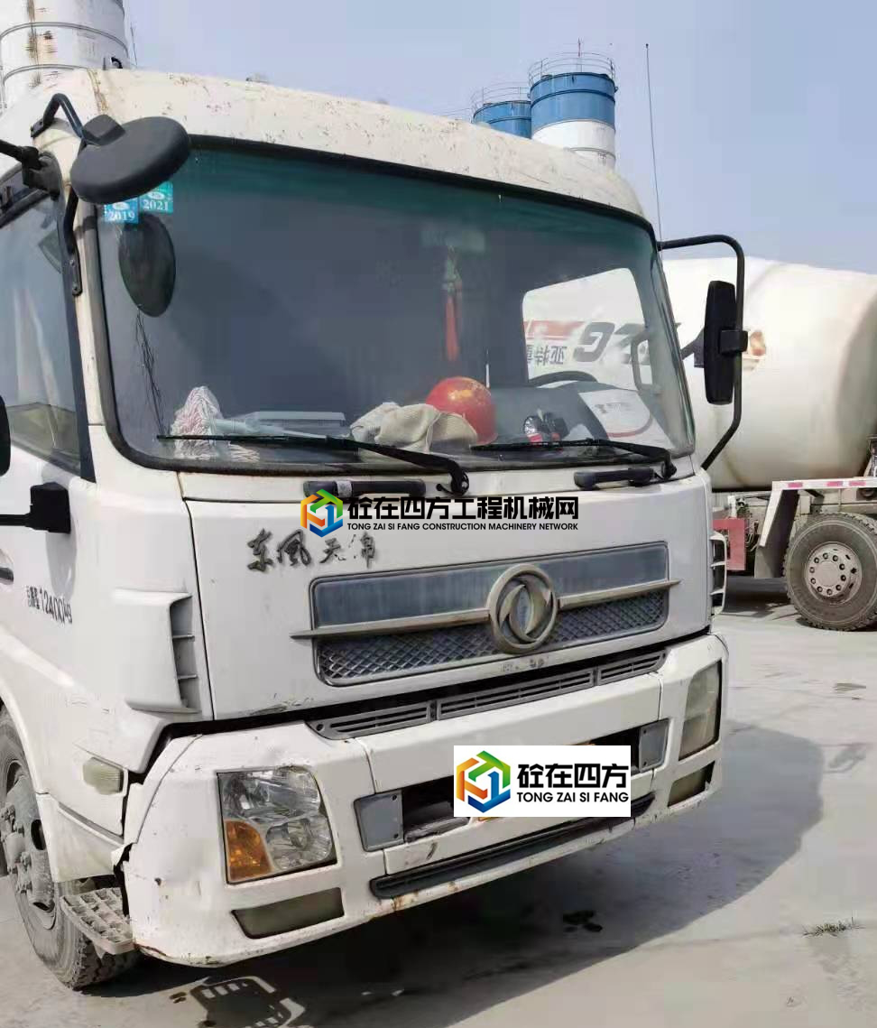 https://images.tongzsf.com/tong/truck_machine/20210520/160a5c4464cbf1.jpg