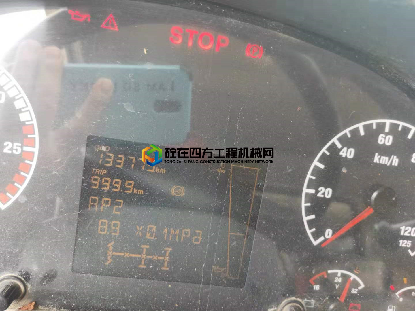 https://images.tongzsf.com/tong/truck_machine/20210520/160a61f787bf72.jpg