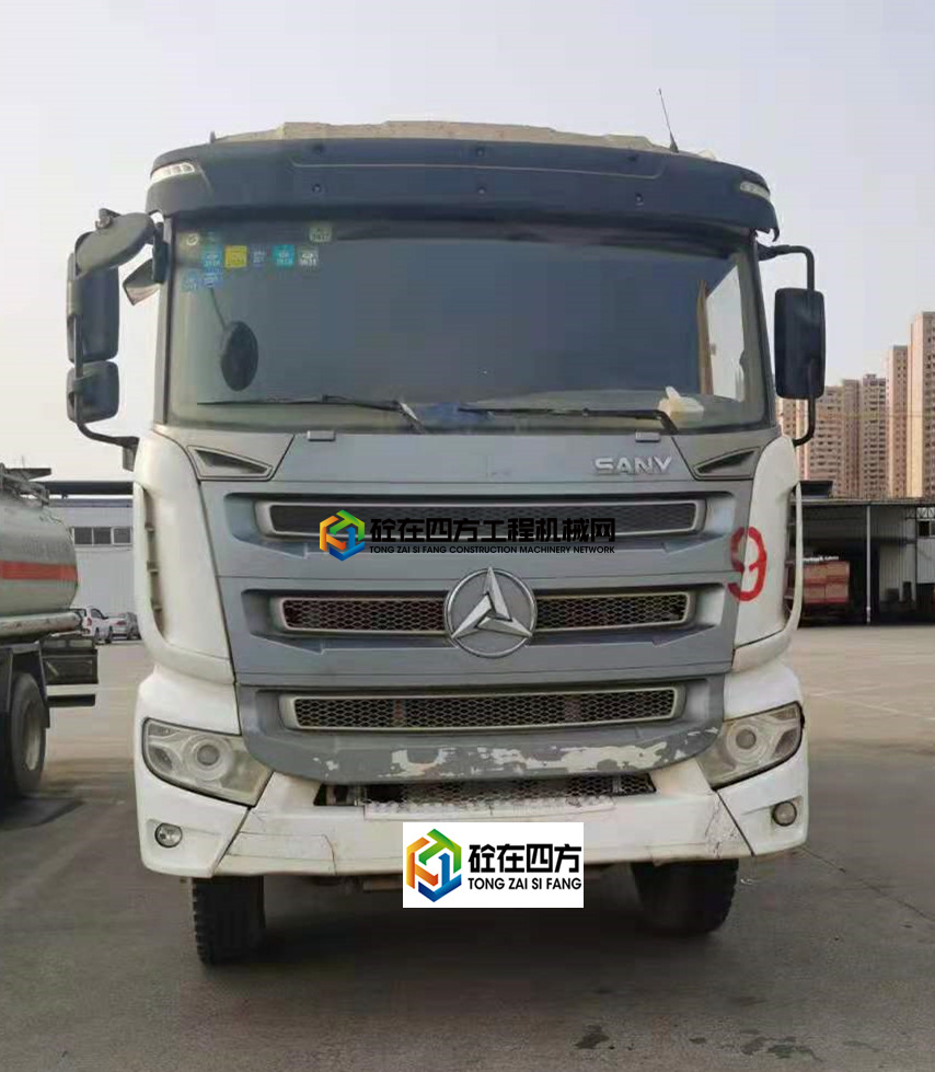 https://images.tongzsf.com/tong/truck_machine/20210521/160a762d1cb670.jpg