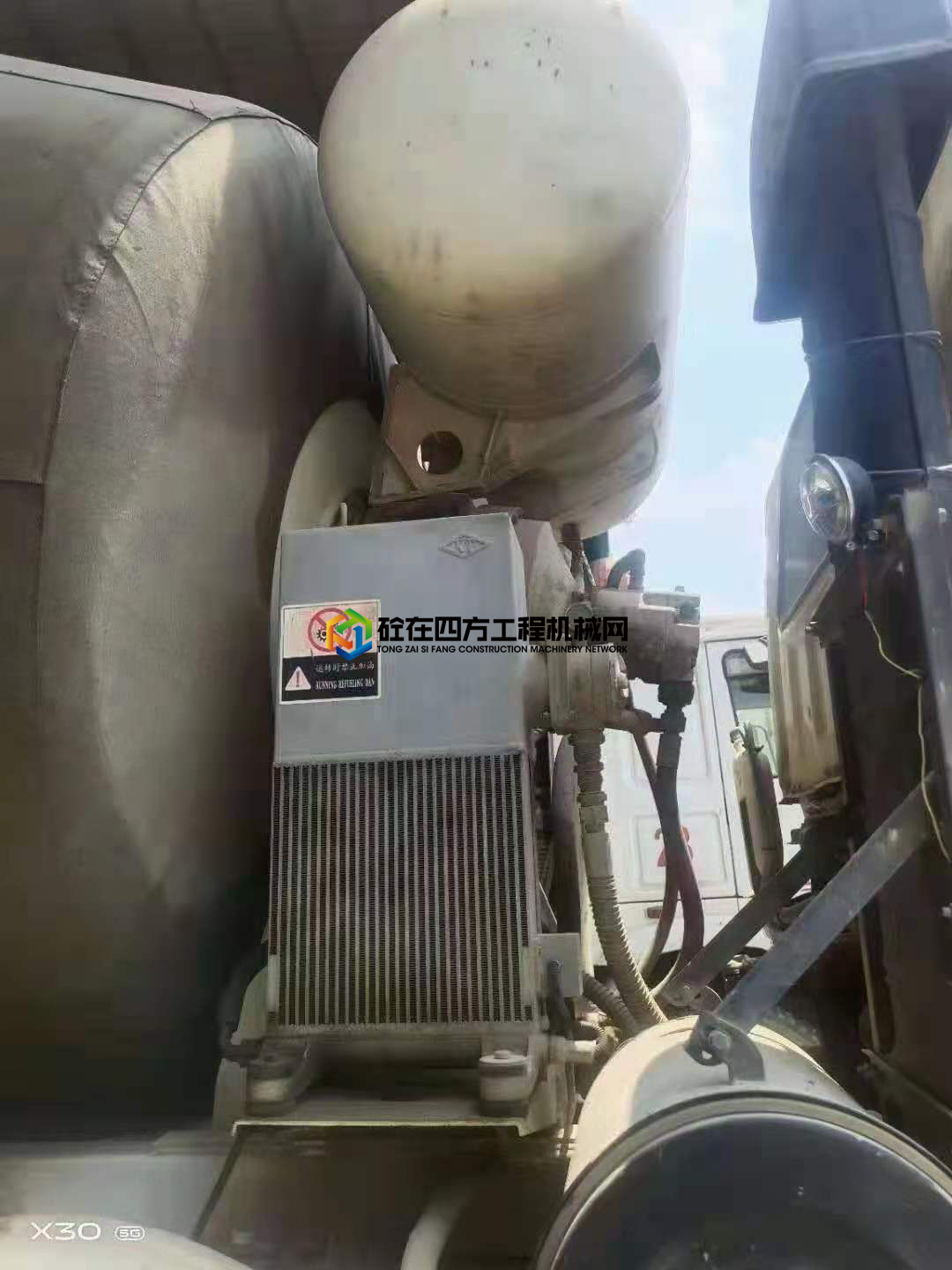 https://images.tongzsf.com/tong/truck_machine/20210522/160a86e1e06a8a.jpg