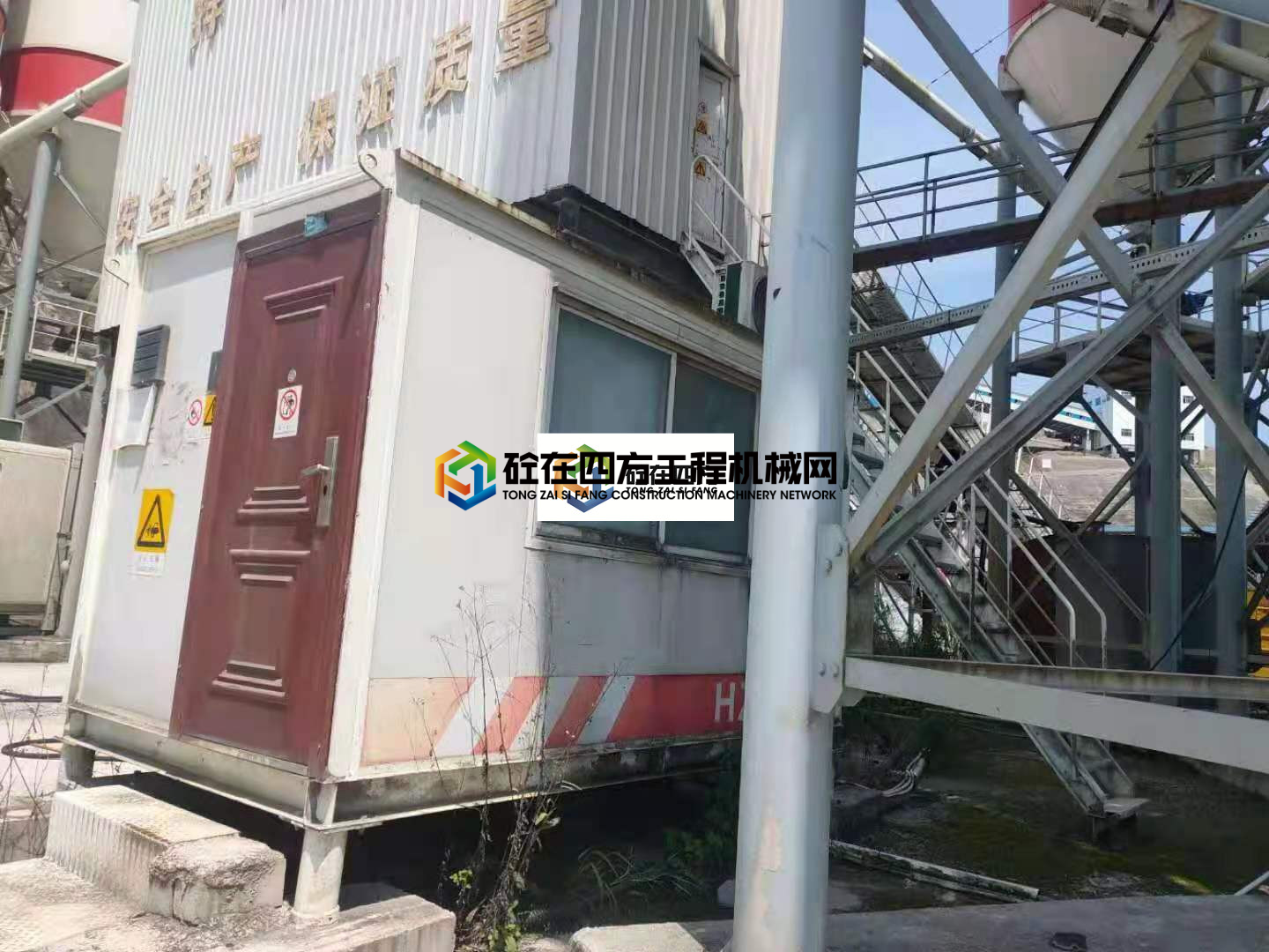https://images.tongzsf.com/tong/truck_machine/20210522/160a8b212efc26.jpg