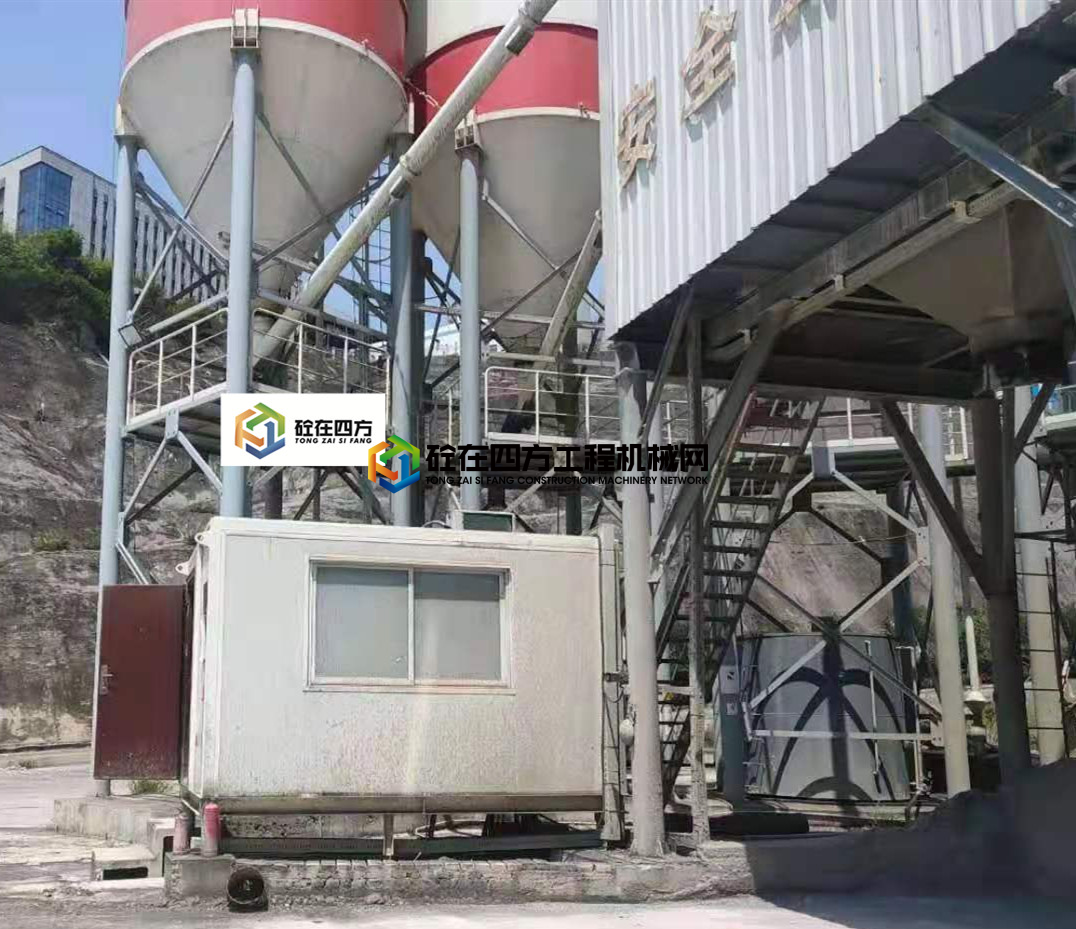 https://images.tongzsf.com/tong/truck_machine/20210522/160a8b21386f09.jpg