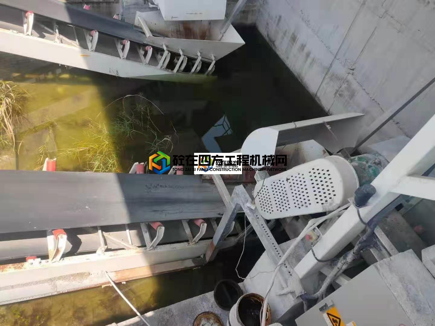 https://images.tongzsf.com/tong/truck_machine/20210522/160a8b215263be.jpg