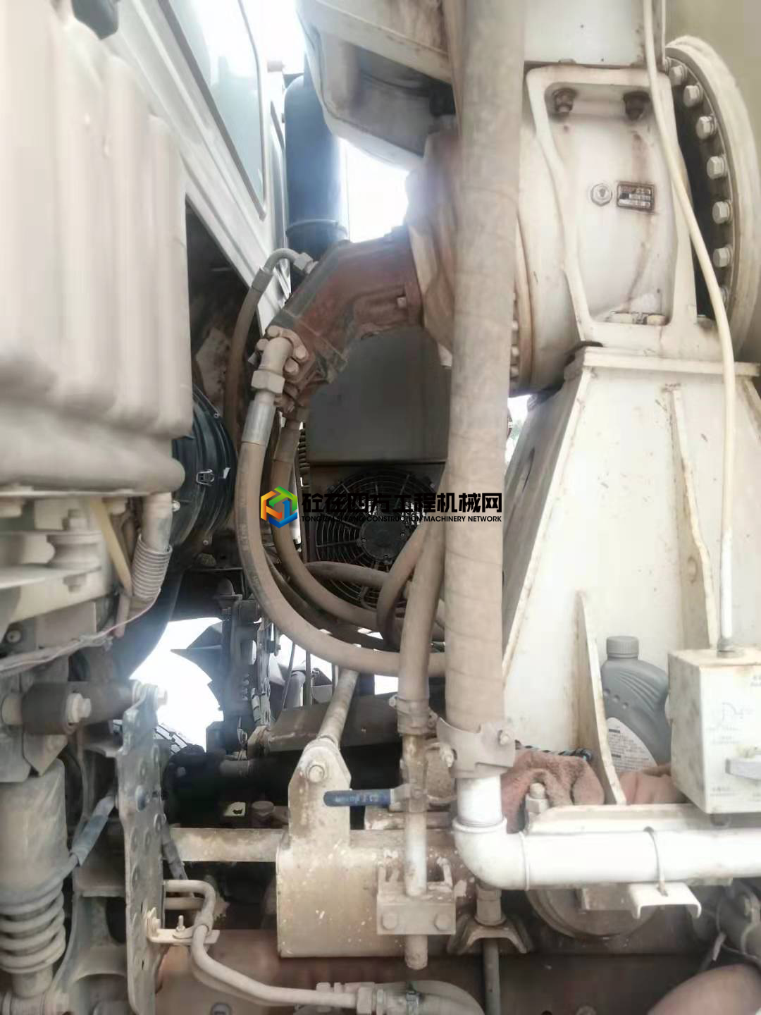 https://images.tongzsf.com/tong/truck_machine/20210526/160ade5cb487fe.jpg