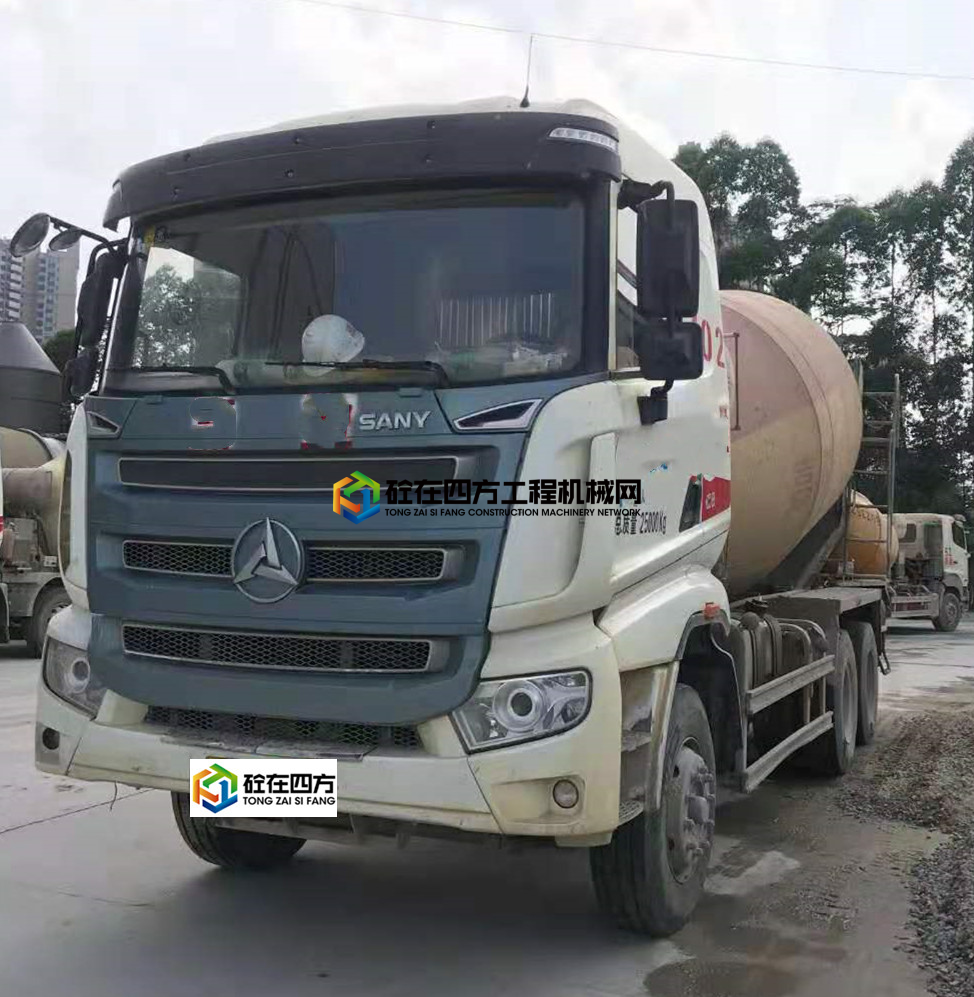 https://images.tongzsf.com/tong/truck_machine/20210527/160af08a28fe46.jpg