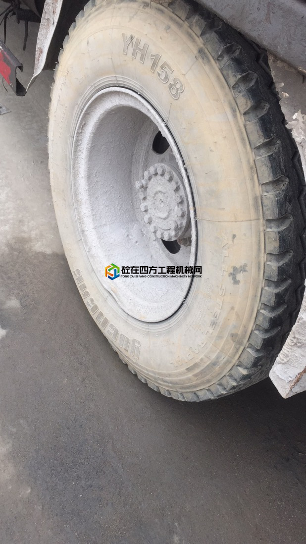 https://images.tongzsf.com/tong/truck_machine/20210527/160af4bca186e4.jpg