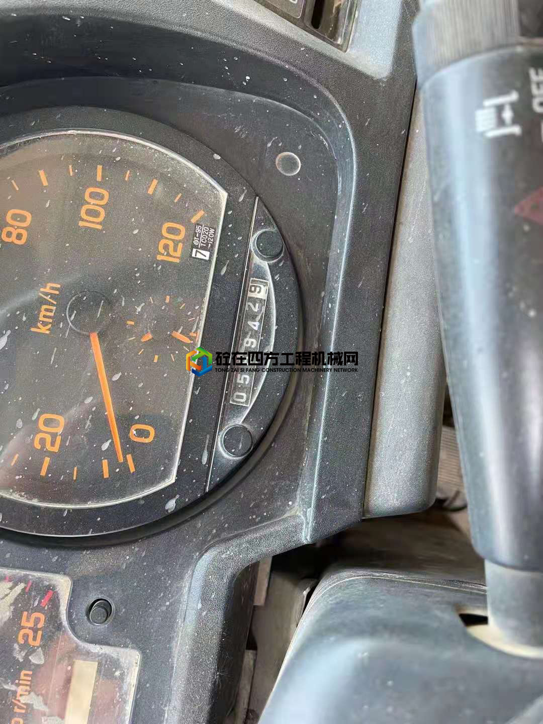 https://images.tongzsf.com/tong/truck_machine/20210531/160b43963b097a.jpg