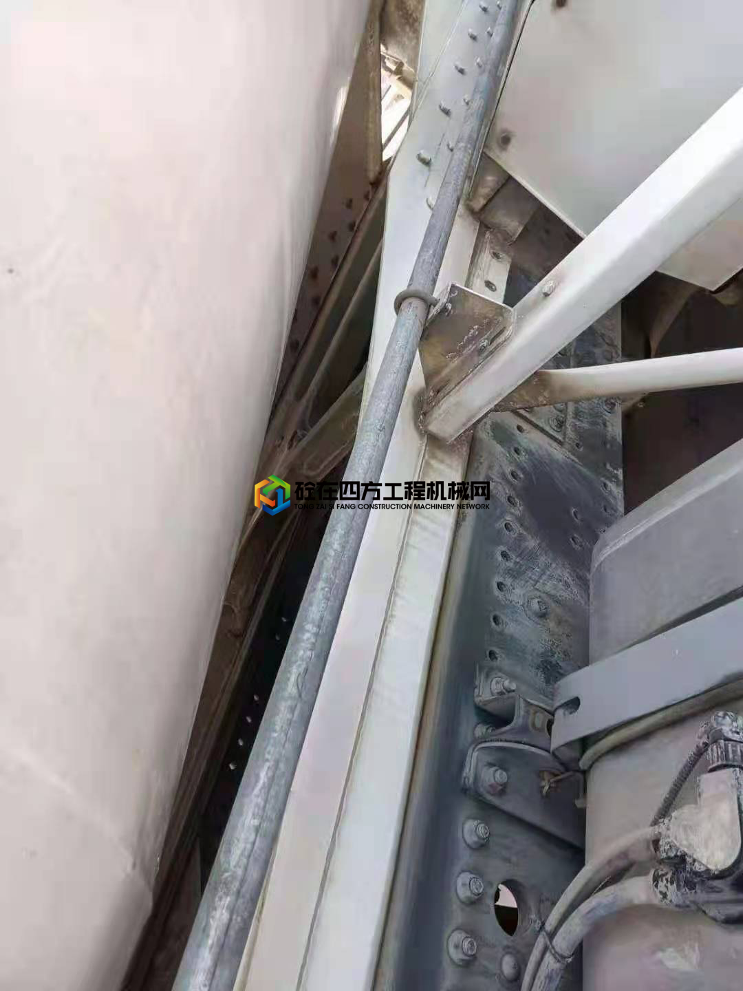https://images.tongzsf.com/tong/truck_machine/20210531/160b48d6378f71.jpg