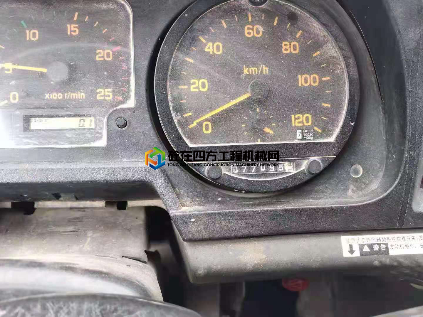 https://images.tongzsf.com/tong/truck_machine/20210531/160b48f62da4dc.jpg