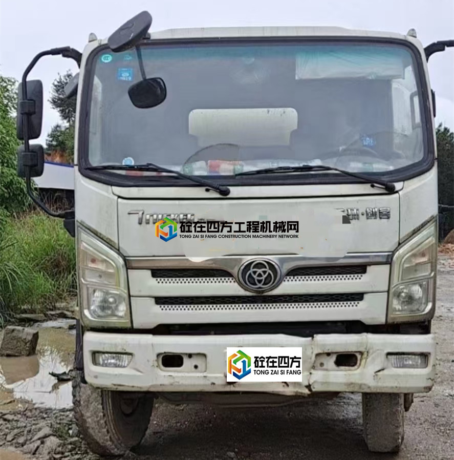 https://images.tongzsf.com/tong/truck_machine/20210531/160b49afca80d1.jpg