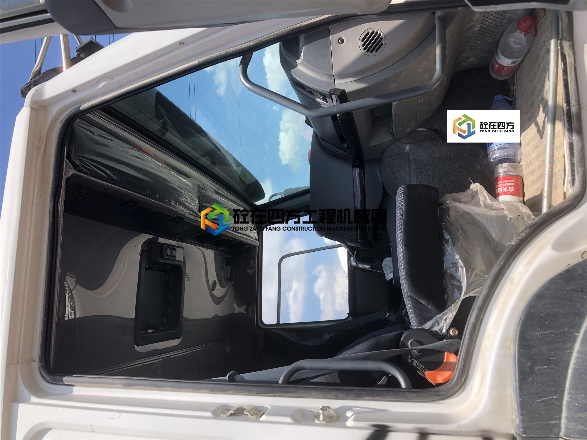 https://images.tongzsf.com/tong/truck_machine/20210531/160b49aff4e085.jpg