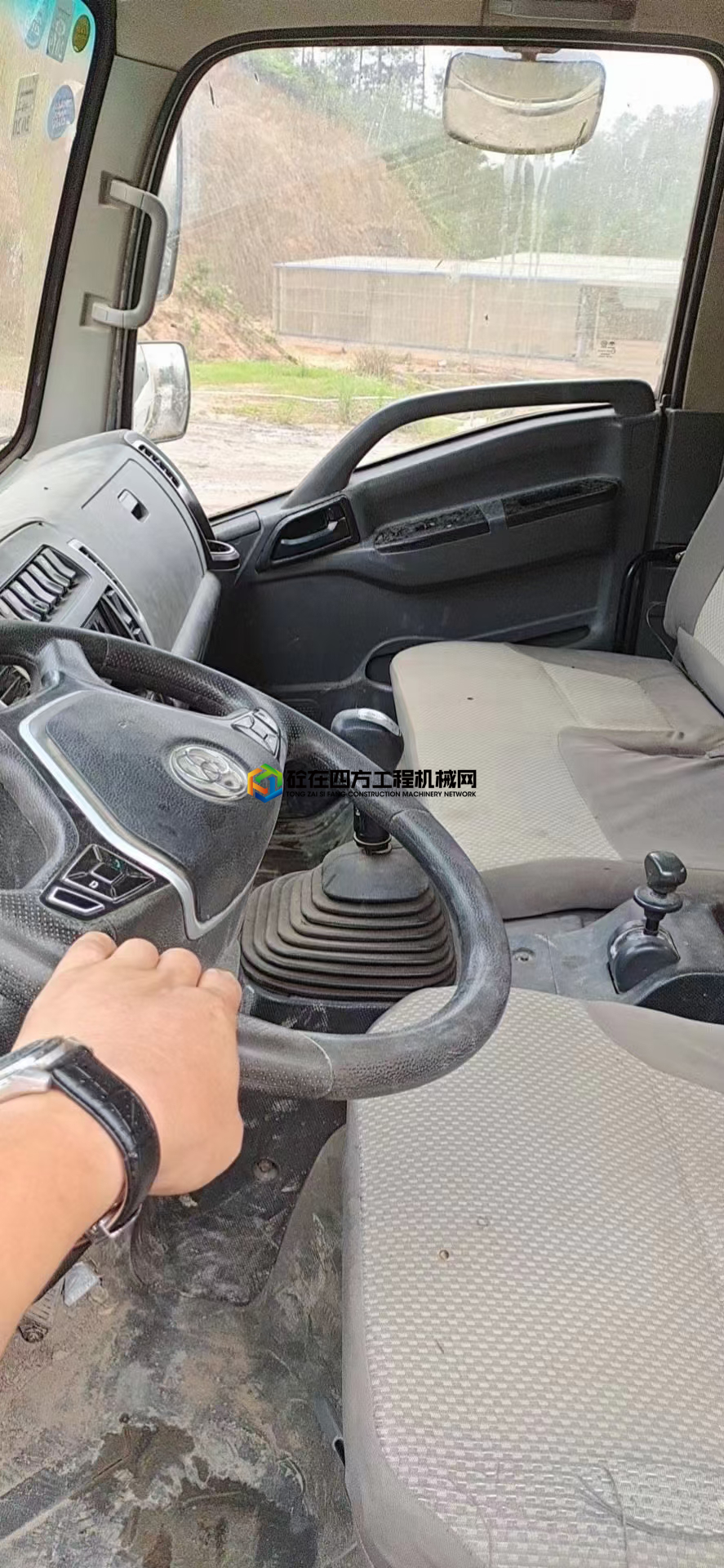 https://images.tongzsf.com/tong/truck_machine/20210531/160b49b144905f.jpg