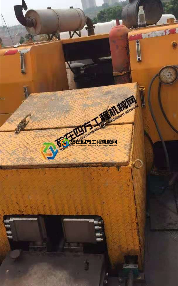 https://images.tongzsf.com/tong/truck_machine/20210531/160b4aadb63d39.jpg