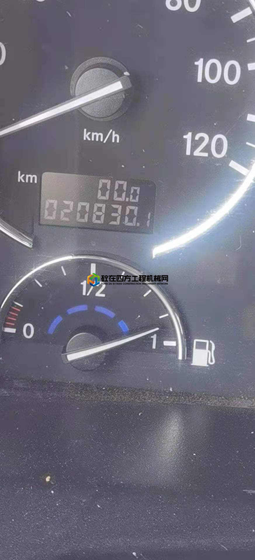 https://images.tongzsf.com/tong/truck_machine/20210531/160b4ae1956b45.jpg