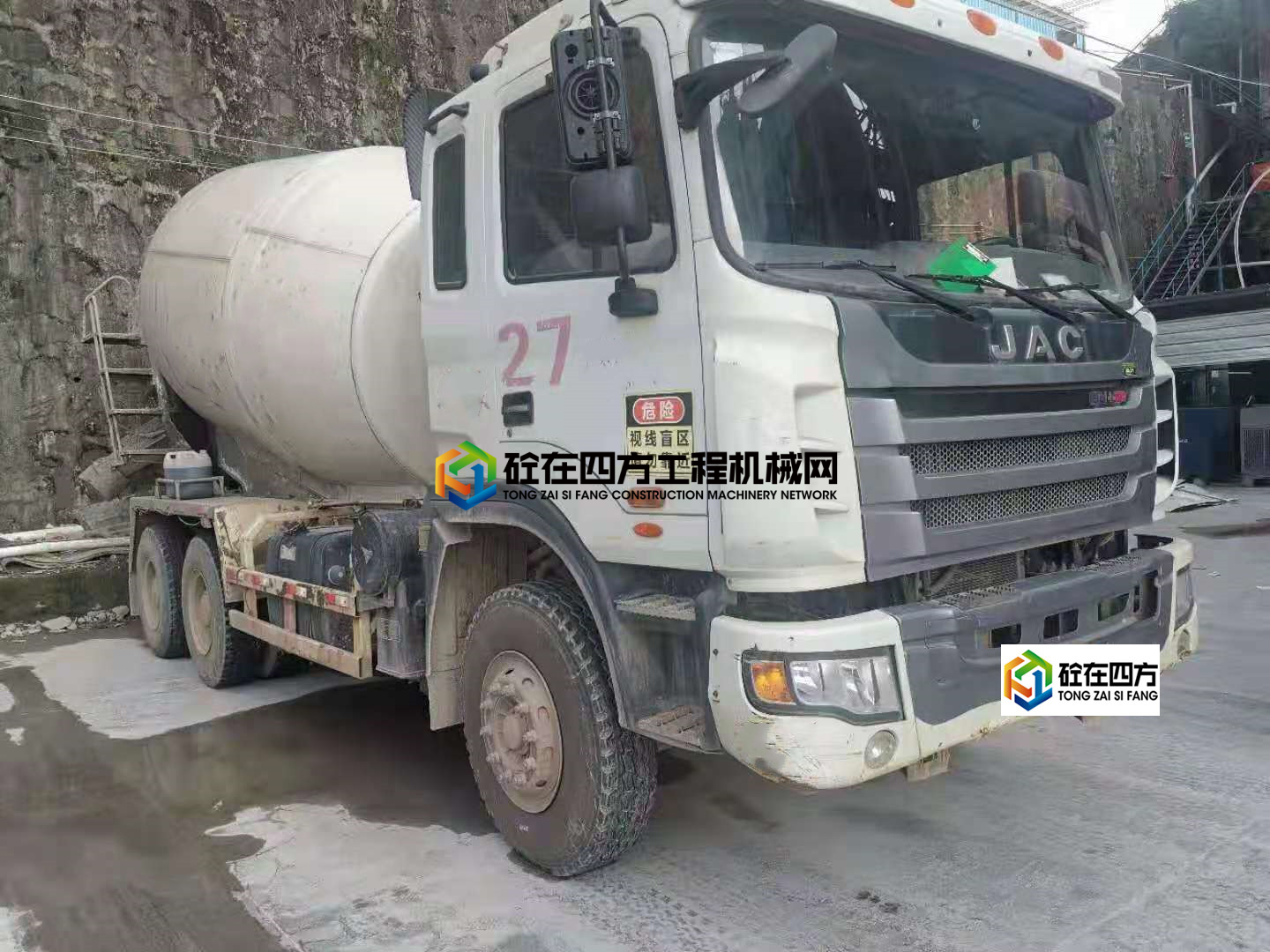 https://images.tongzsf.com/tong/truck_machine/20210531/160b4b303343b3.jpg