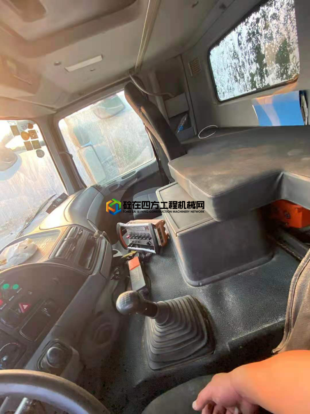 https://images.tongzsf.com/tong/truck_machine/20210601/160b60786547fb.jpg