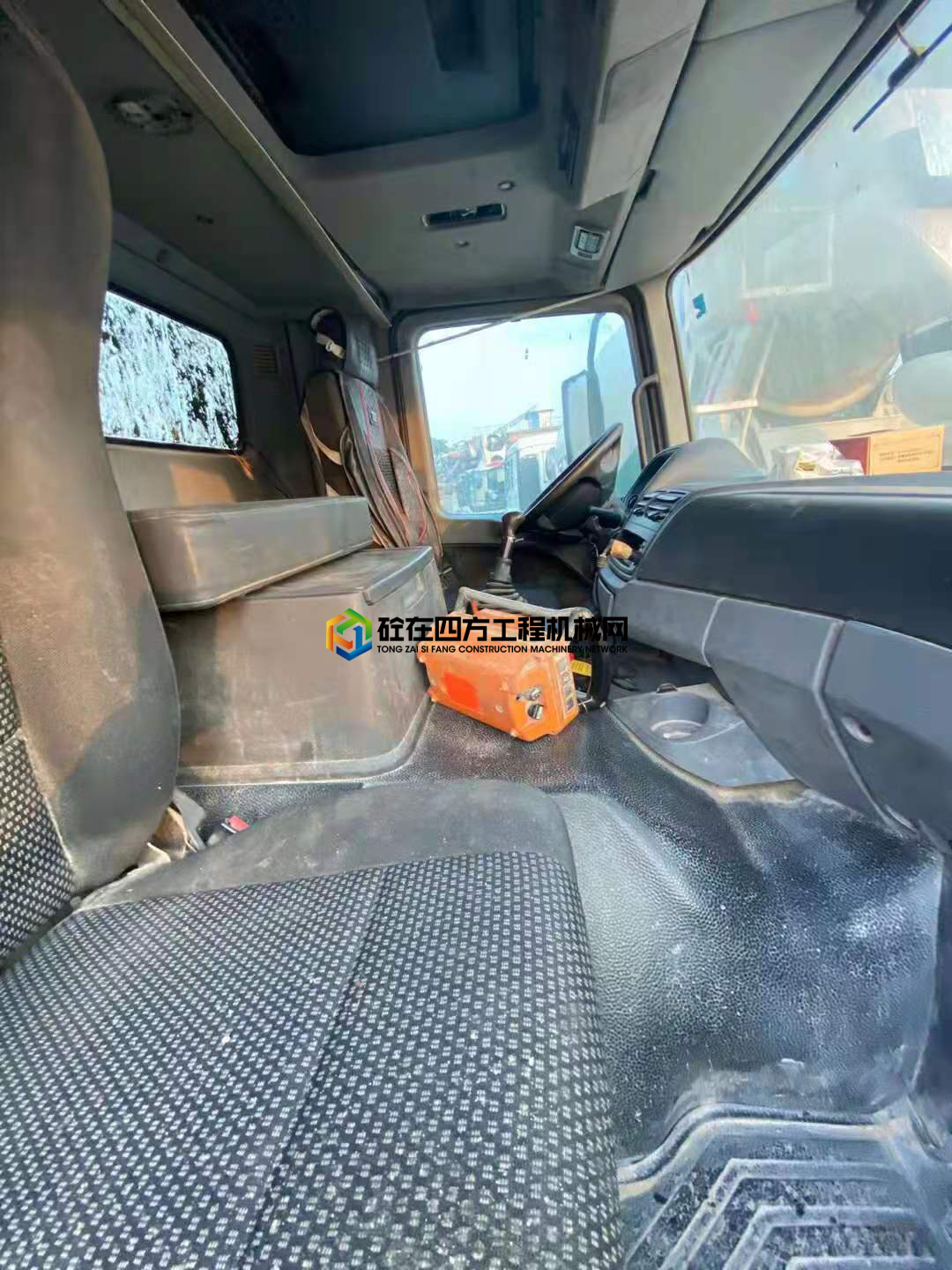 https://images.tongzsf.com/tong/truck_machine/20210601/160b607ae40fec.jpg