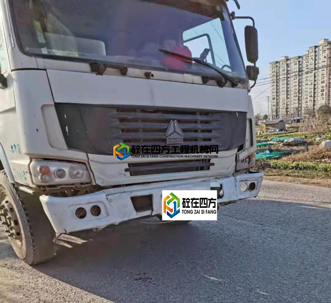 https://images.tongzsf.com/tong/truck_machine/20210602/160b72d6867c57.jpg