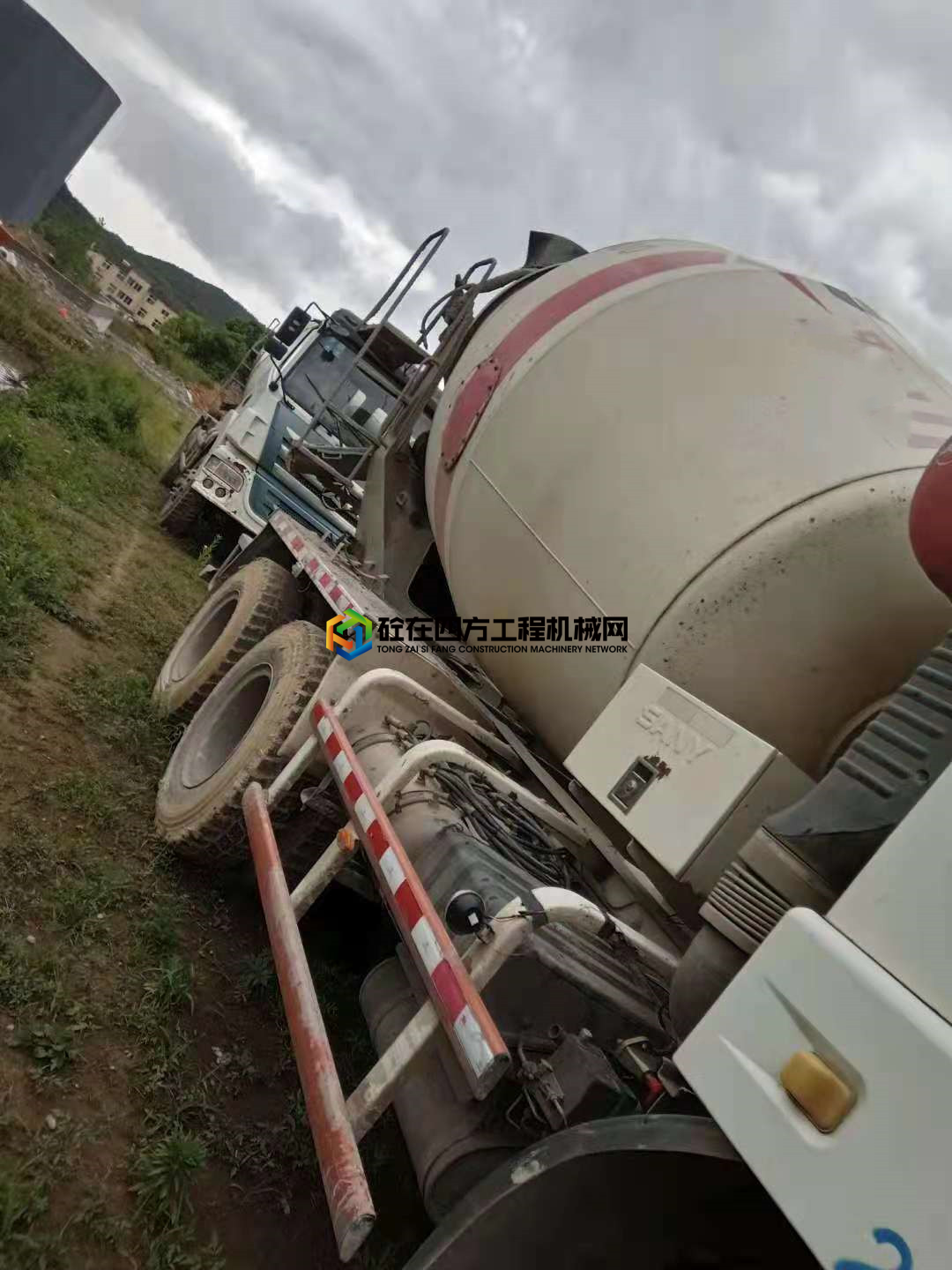 https://images.tongzsf.com/tong/truck_machine/20210604/160b9952e5bd63.jpg