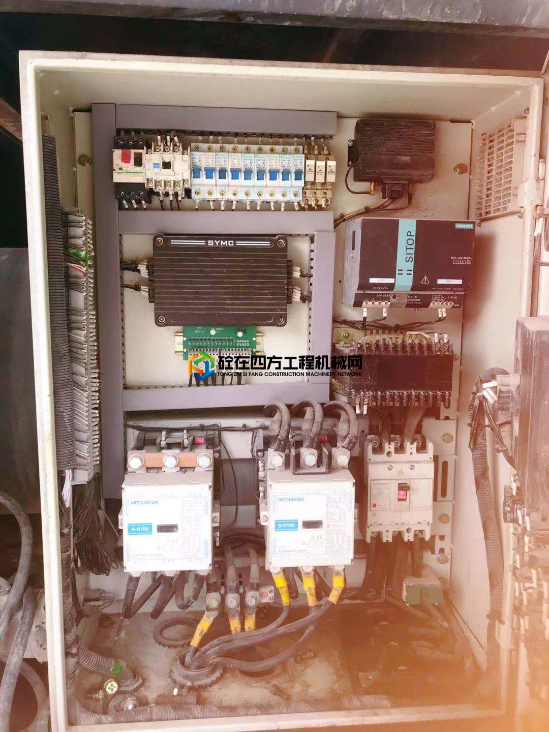 https://images.tongzsf.com/tong/truck_machine/20210604/160b9f20fb7f85.jpg