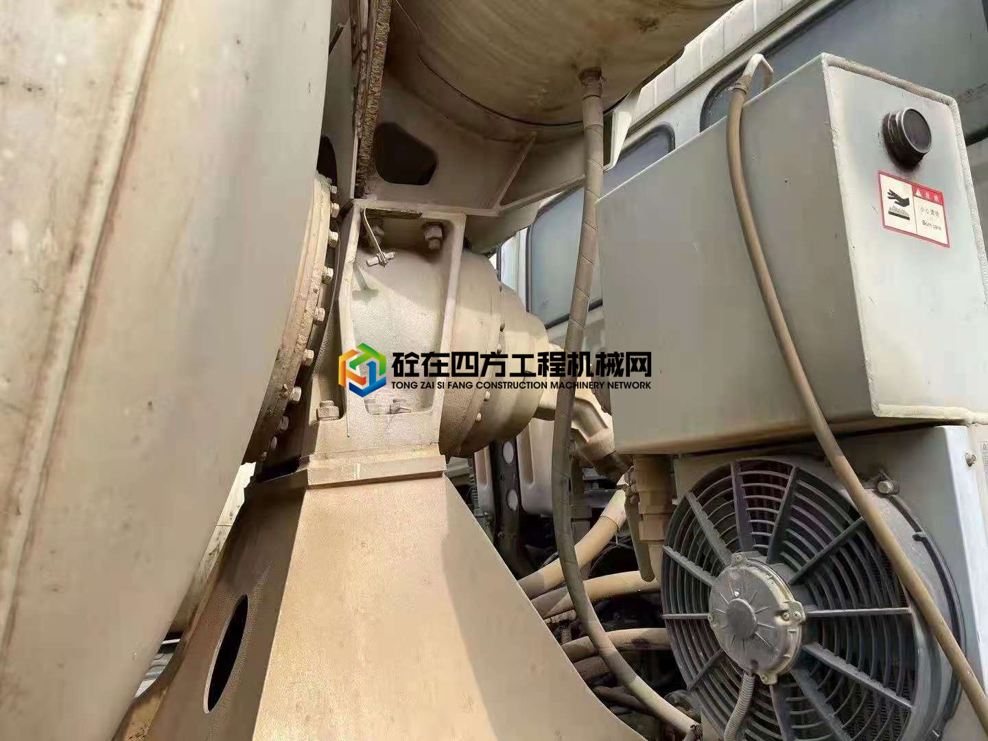 https://images.tongzsf.com/tong/truck_machine/20210607/160bd74ede43d8.jpg