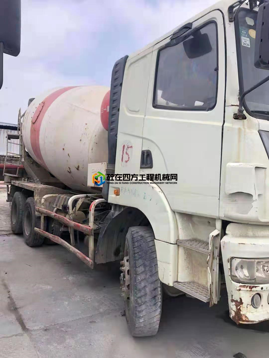 https://images.tongzsf.com/tong/truck_machine/20210607/160bd8028a6307.jpg