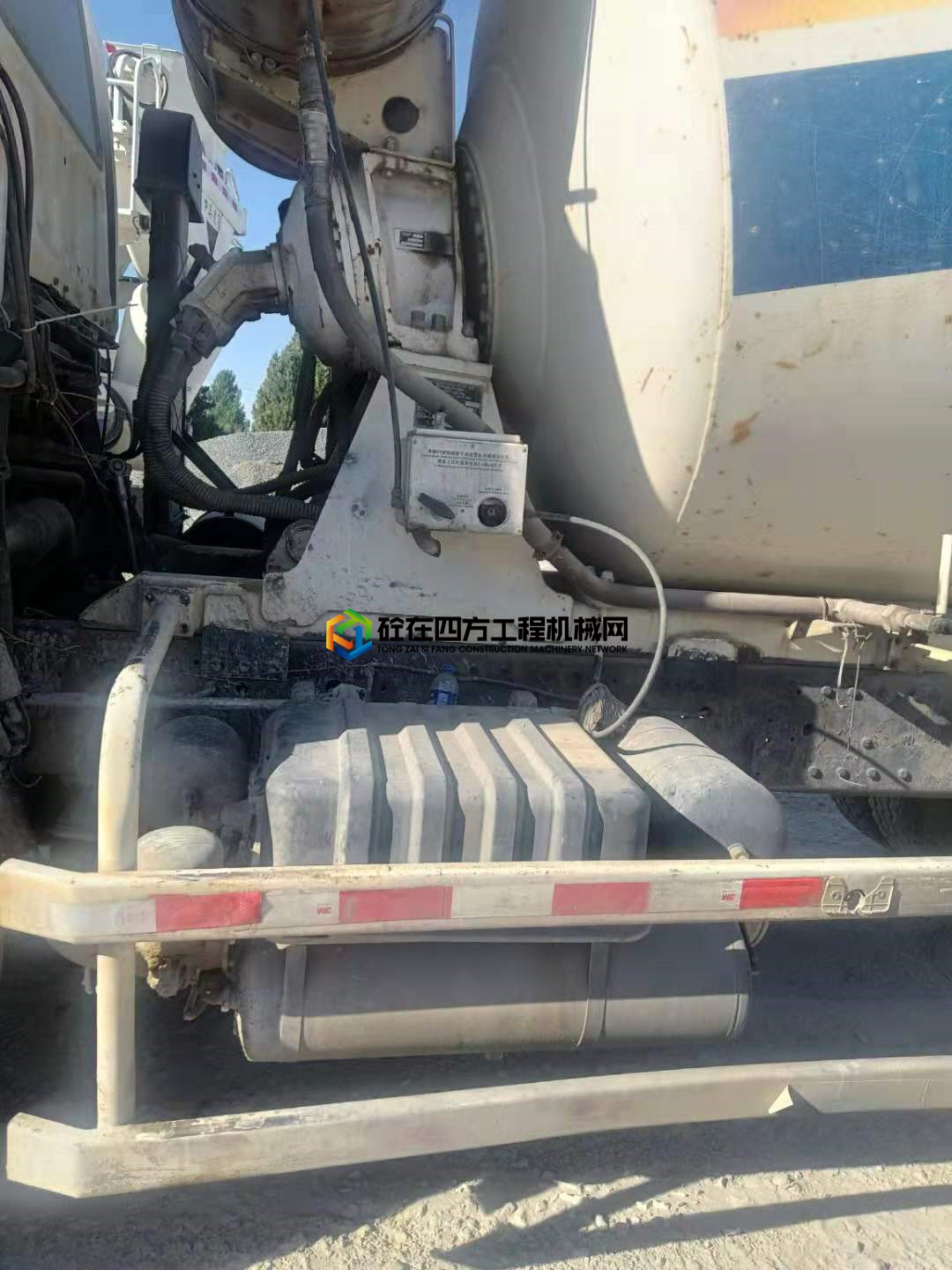 https://images.tongzsf.com/tong/truck_machine/20210607/160bd87bff29af.jpg