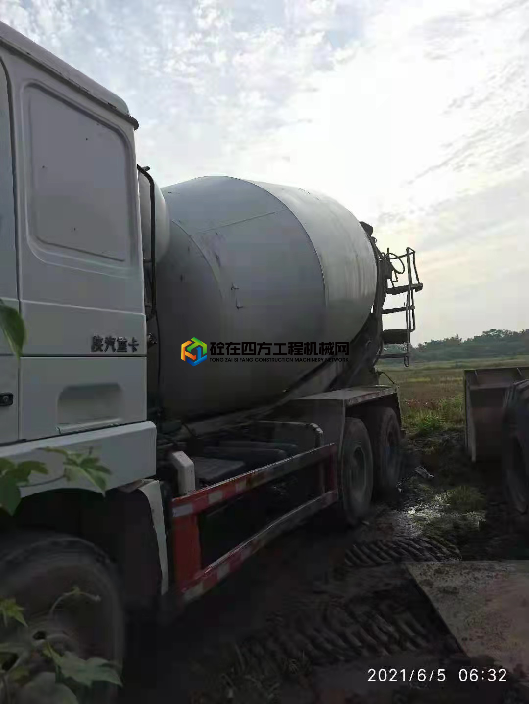 https://images.tongzsf.com/tong/truck_machine/20210607/160bdb592c9eb6.jpg