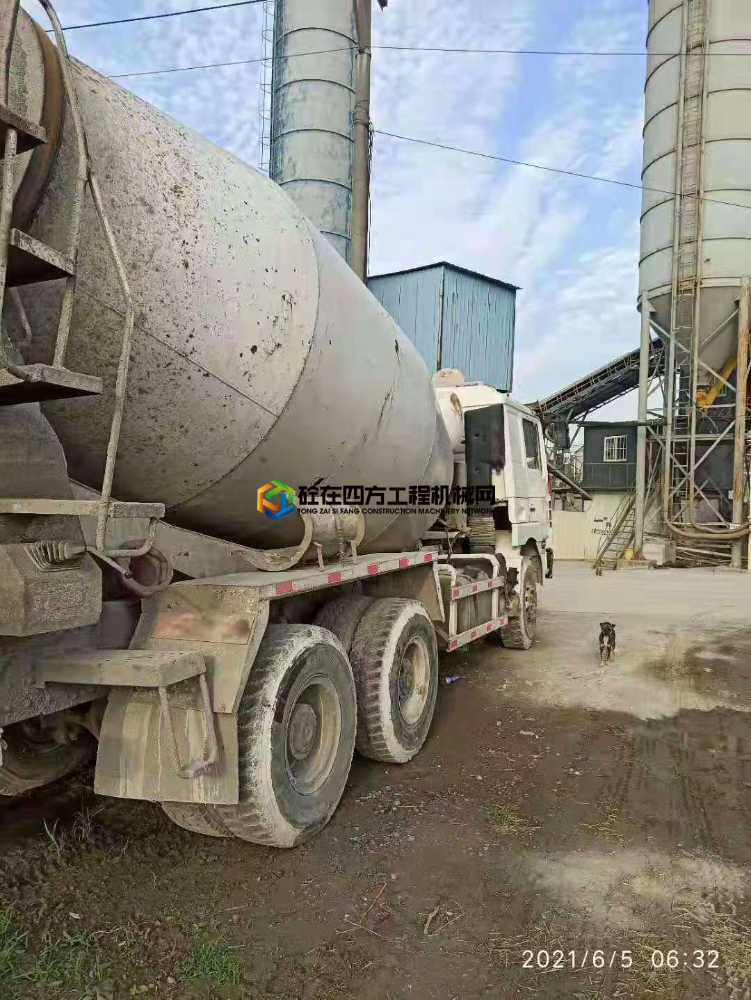 https://images.tongzsf.com/tong/truck_machine/20210607/160bdb59daf4c9.jpg