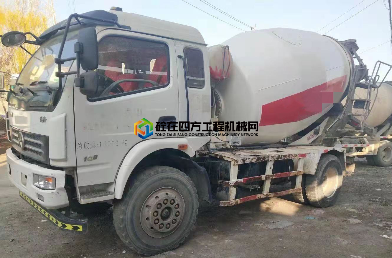 https://images.tongzsf.com/tong/truck_machine/20210607/160bdb732ee1d8.jpg