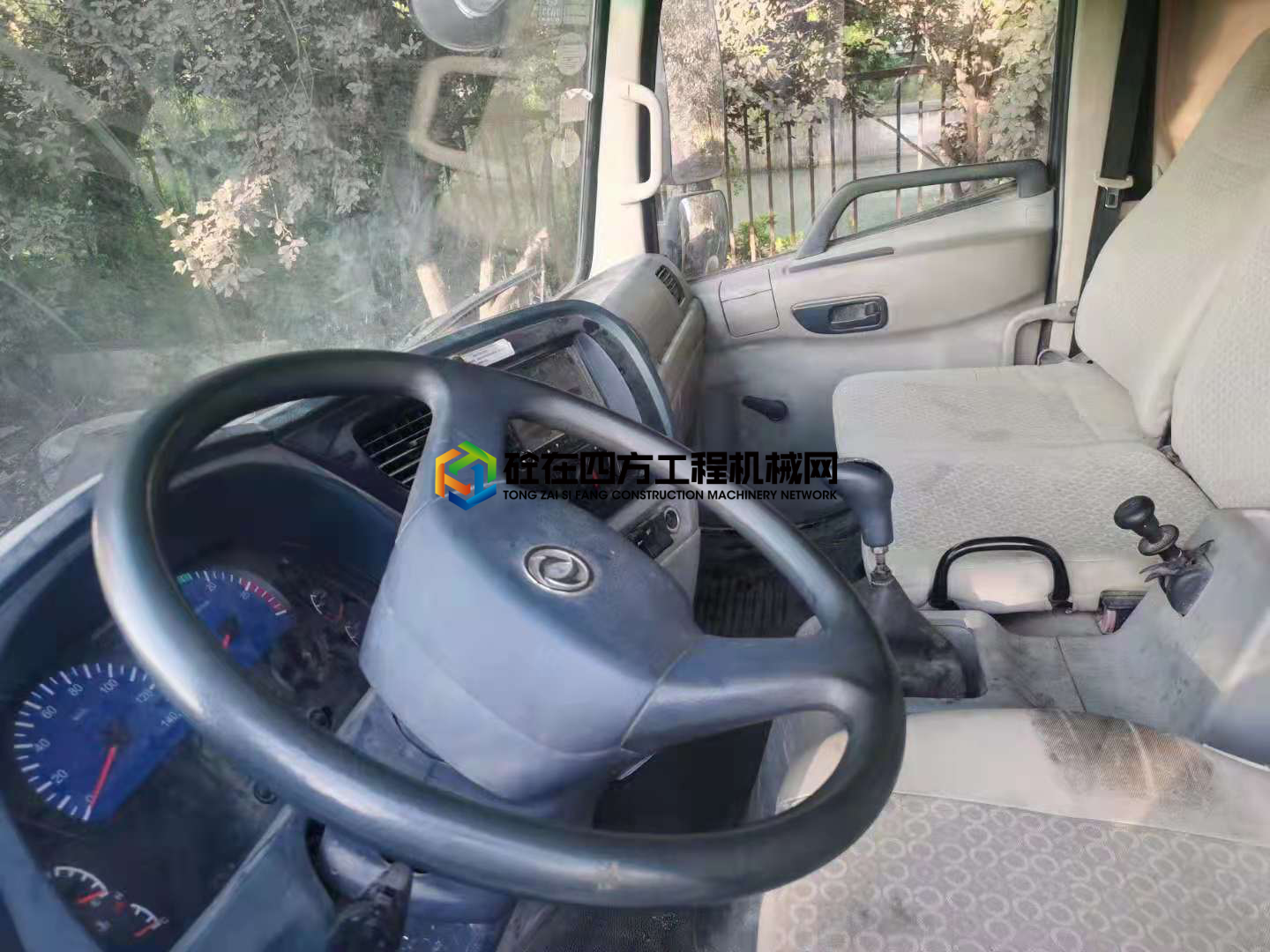 https://images.tongzsf.com/tong/truck_machine/20210607/160bde0650fb8f.jpg