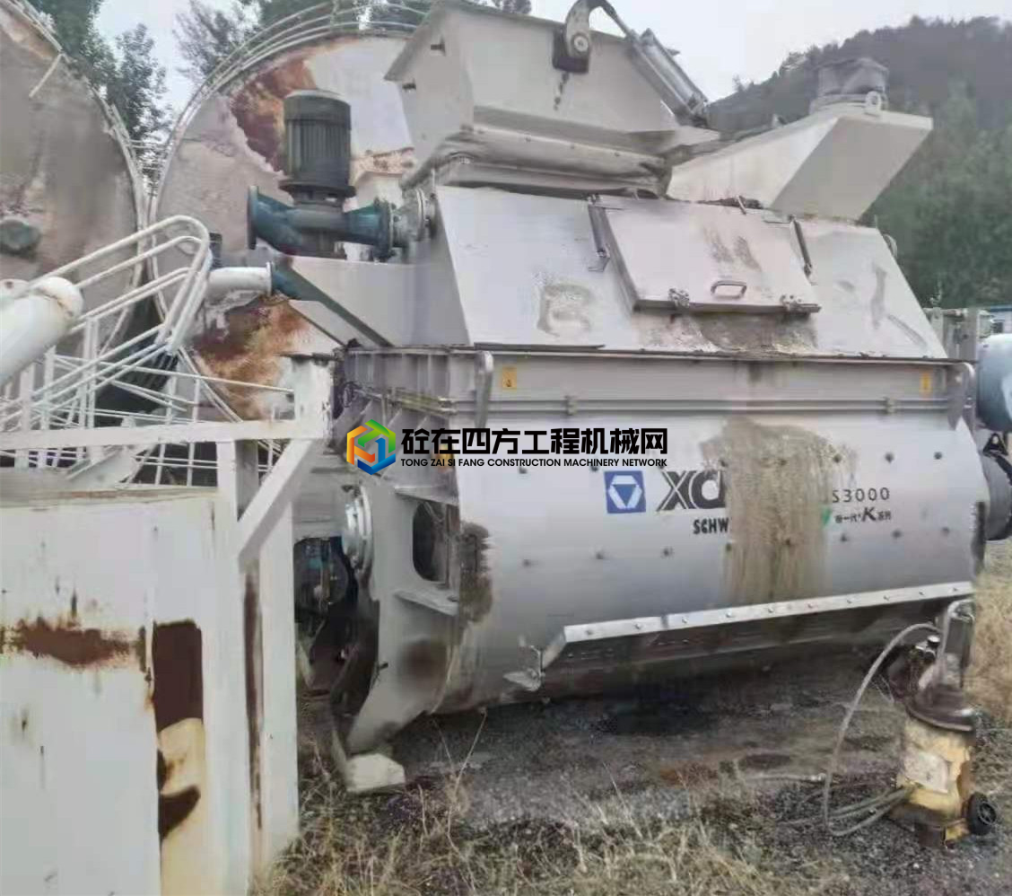 https://images.tongzsf.com/tong/truck_machine/20210607/160bde217ded7d.jpg