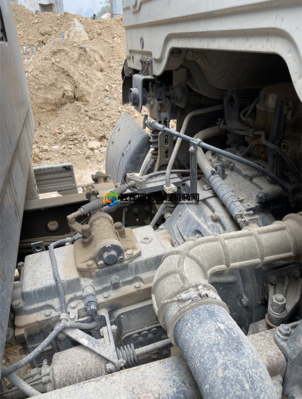 https://images.tongzsf.com/tong/truck_machine/20210608/160bec8e7a01a9.jpg
