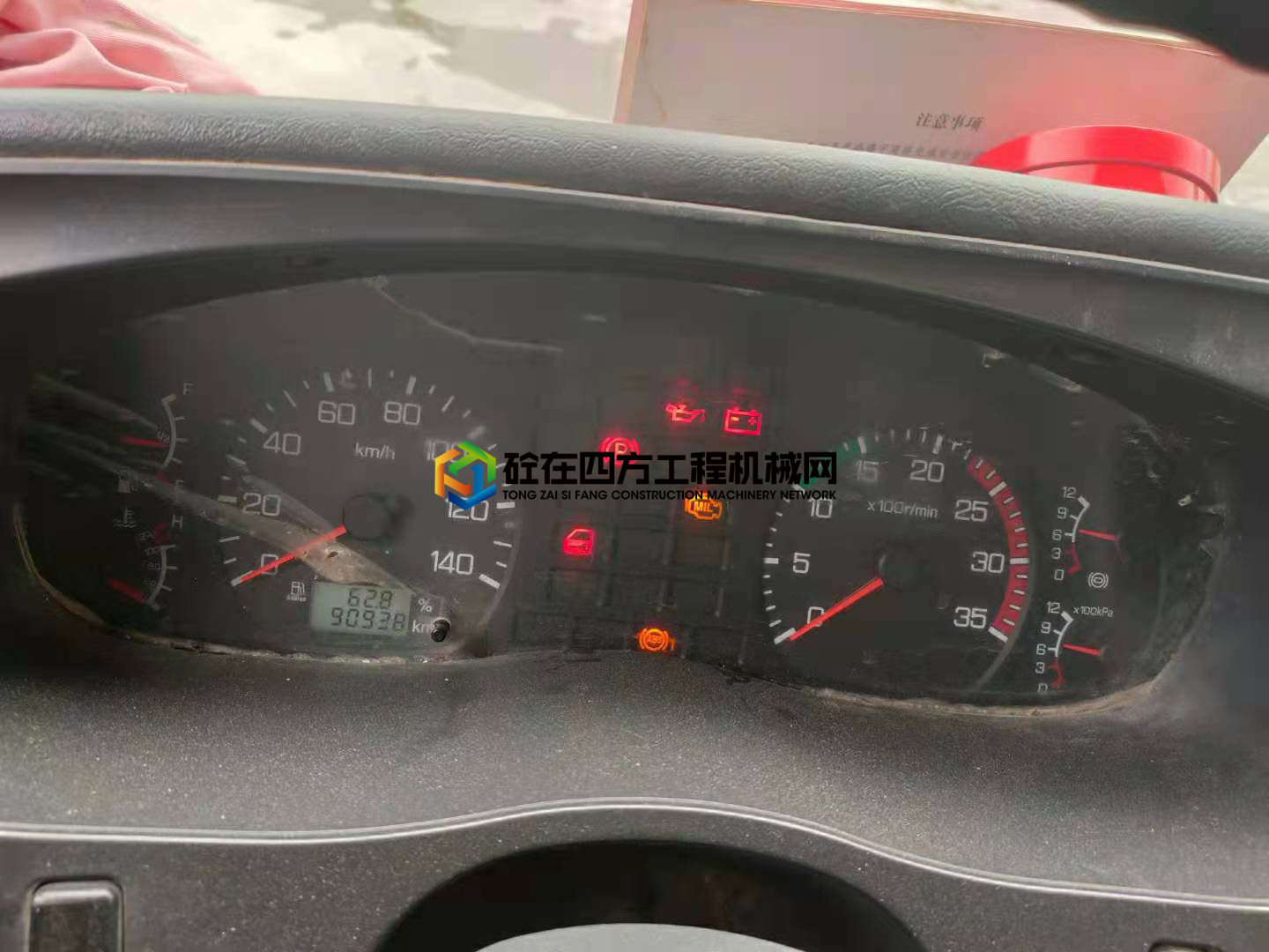 https://images.tongzsf.com/tong/truck_machine/20210608/160bf06474eb88.jpg