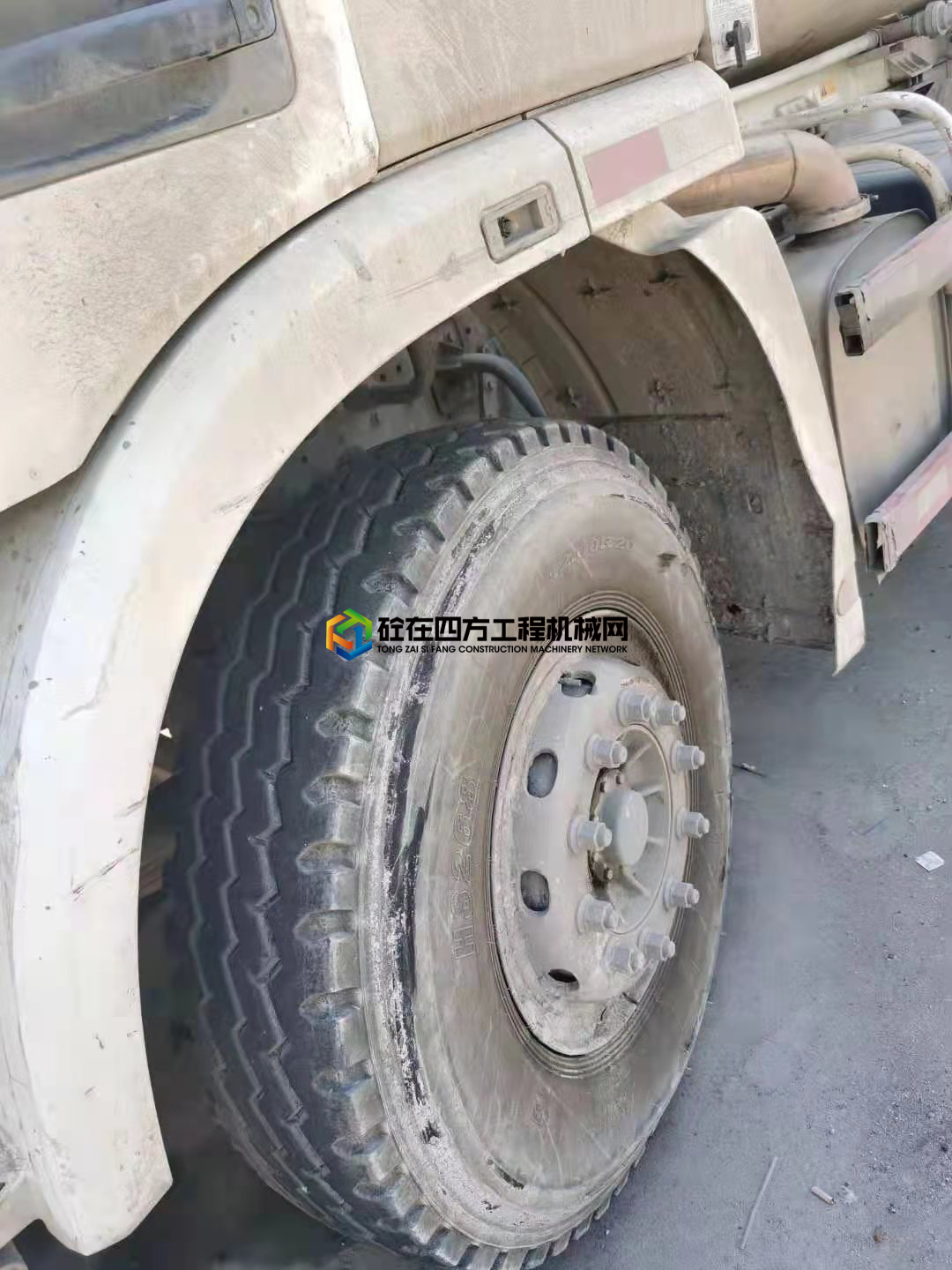 https://images.tongzsf.com/tong/truck_machine/20210608/160bf3fd9f186f.jpg