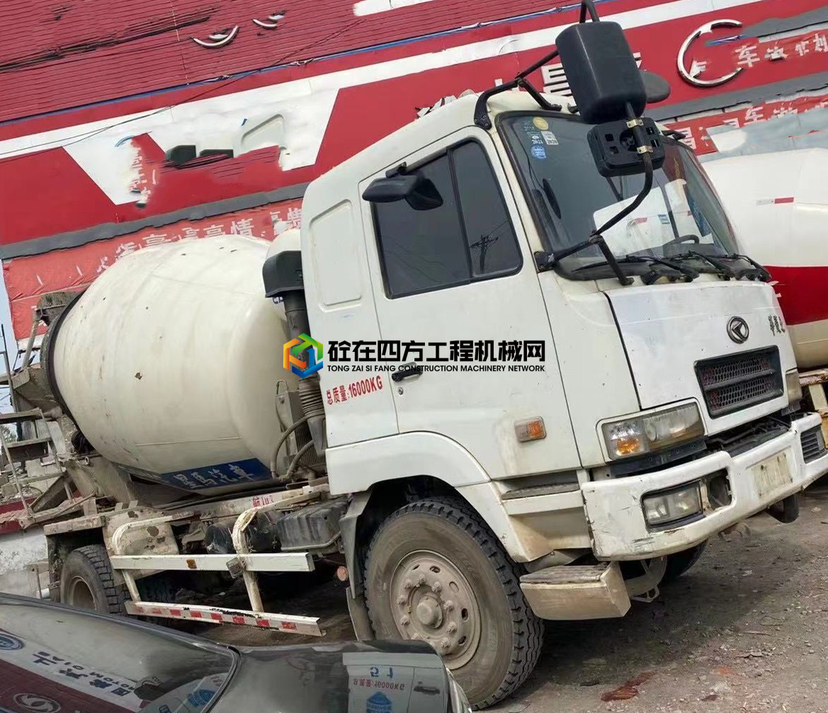https://images.tongzsf.com/tong/truck_machine/20210609/160c064bbd8df4.jpg