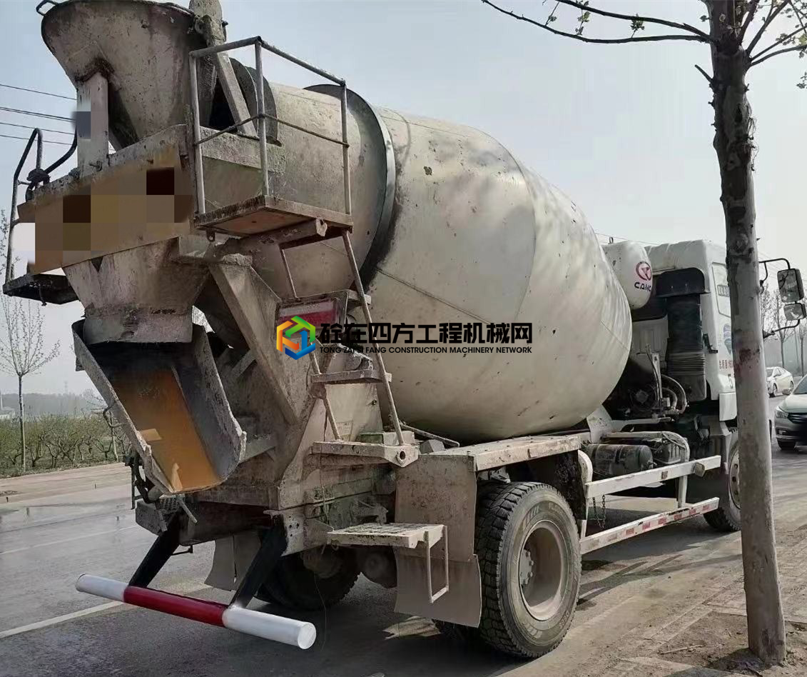 https://images.tongzsf.com/tong/truck_machine/20210609/160c064eb4bdc3.jpg