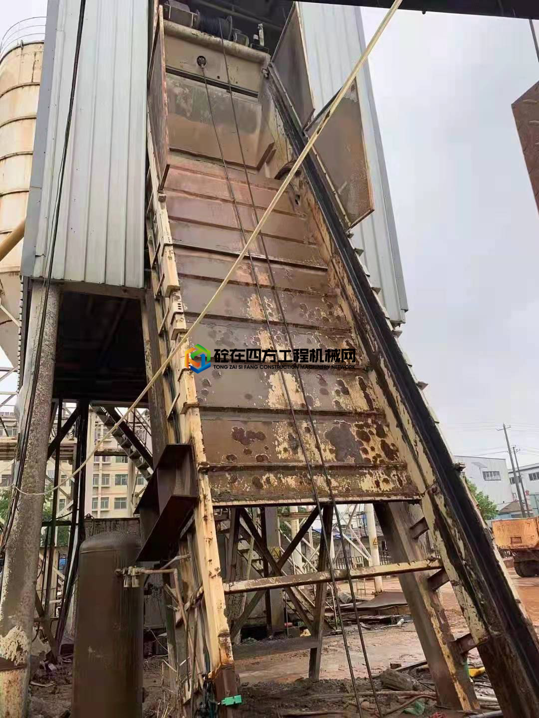 https://images.tongzsf.com/tong/truck_machine/20210609/160c086f970a78.jpg