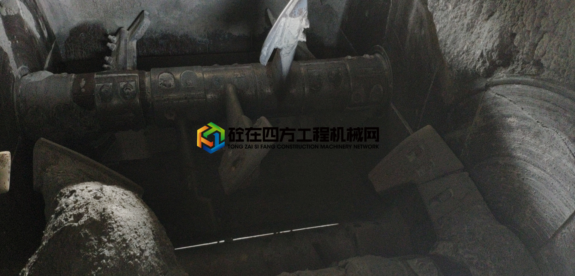 https://images.tongzsf.com/tong/truck_machine/20210610/160c17a49550bd.jpg