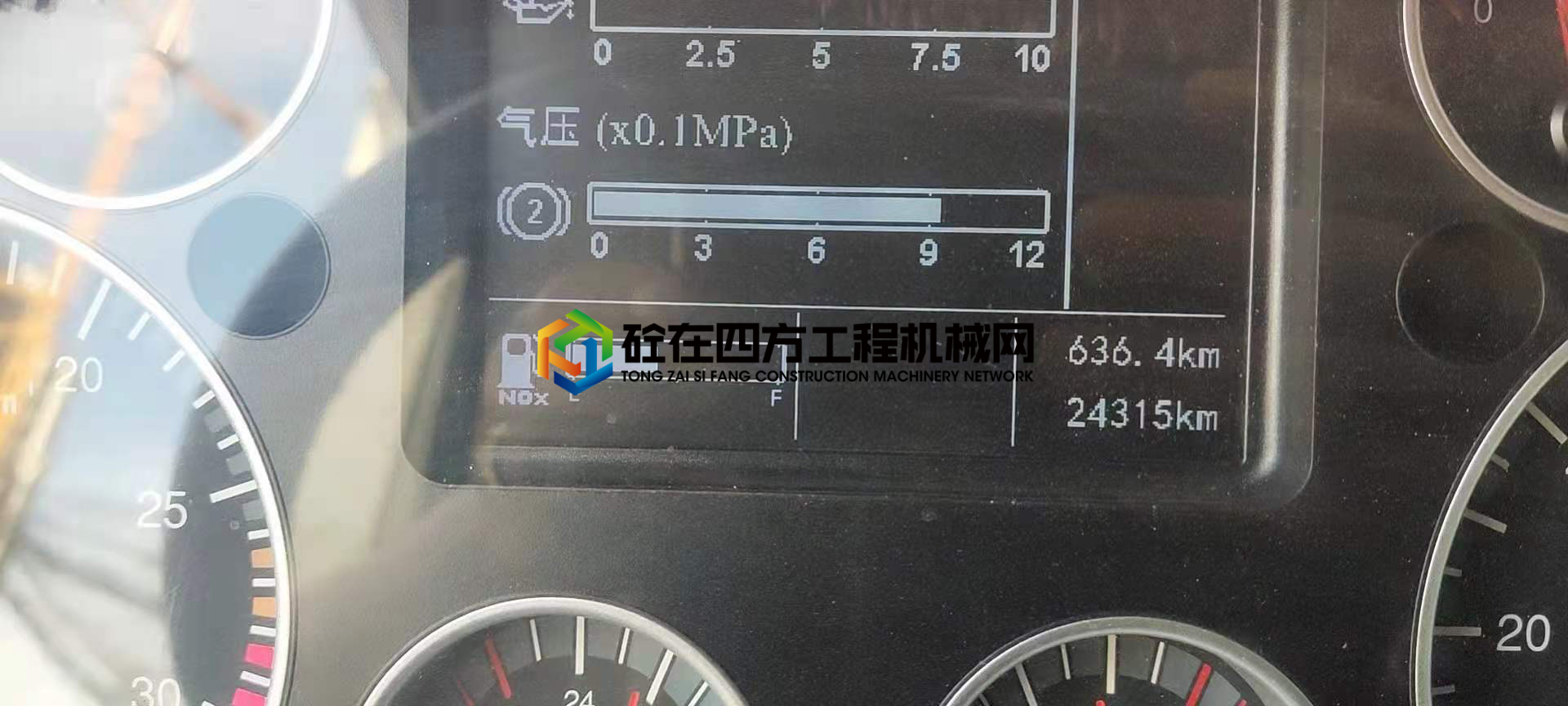 https://images.tongzsf.com/tong/truck_machine/20210611/160c2c73777bd3.jpg