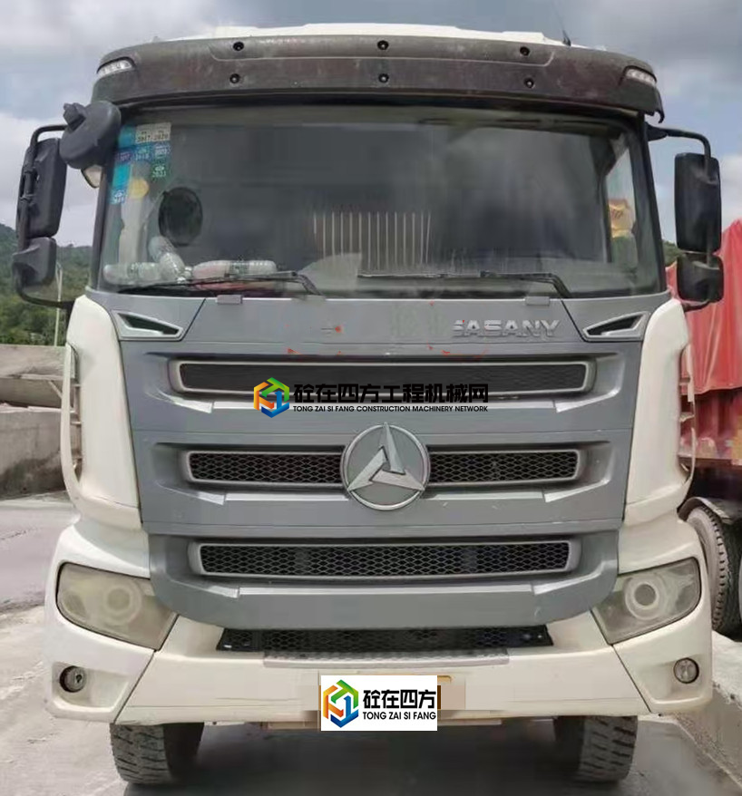 https://images.tongzsf.com/tong/truck_machine/20210611/160c2d4a7cfe43.jpg
