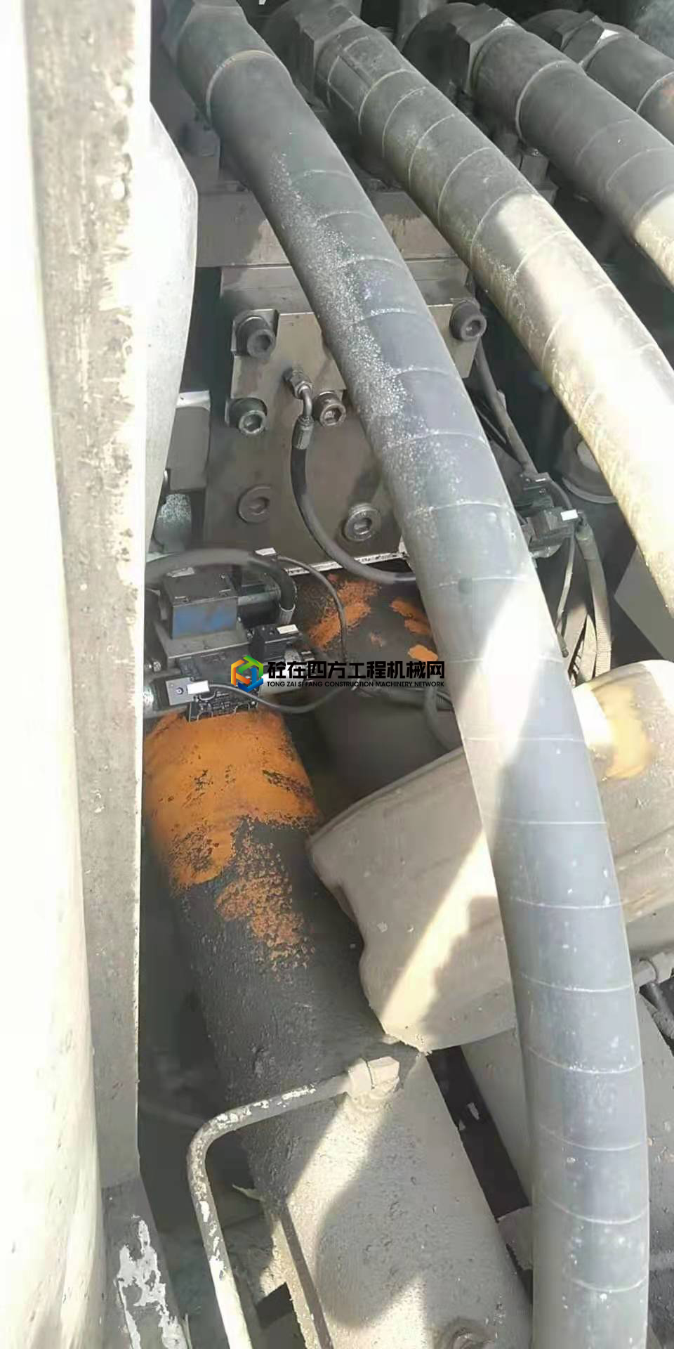 https://images.tongzsf.com/tong/truck_machine/20210611/160c310de2fe36.jpg