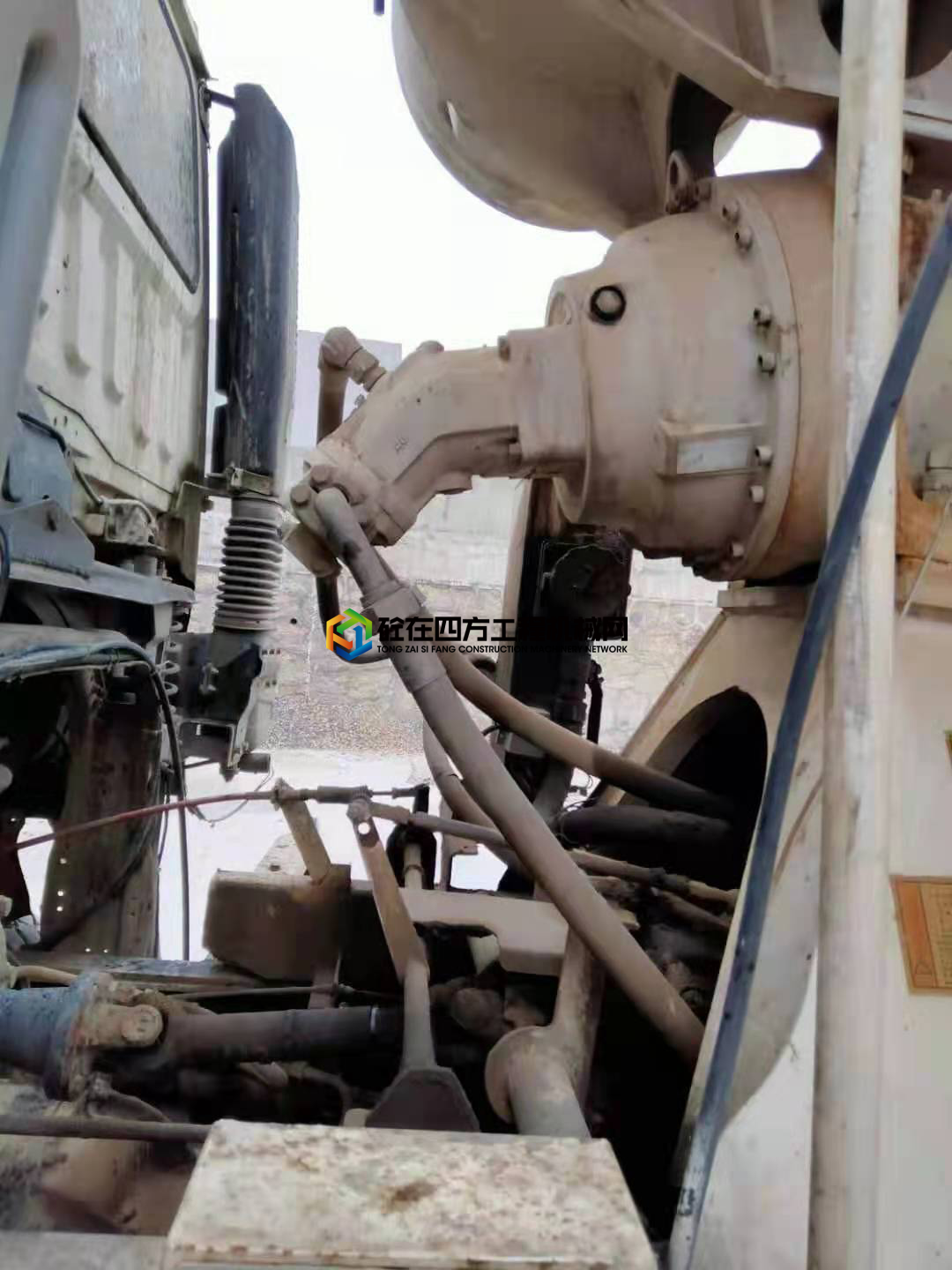 https://images.tongzsf.com/tong/truck_machine/20210616/160c95bf5f14d2.jpg