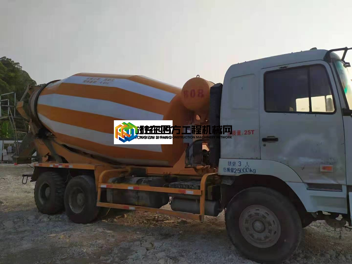 https://images.tongzsf.com/tong/truck_machine/20210616/160c9a0d028efb.jpg