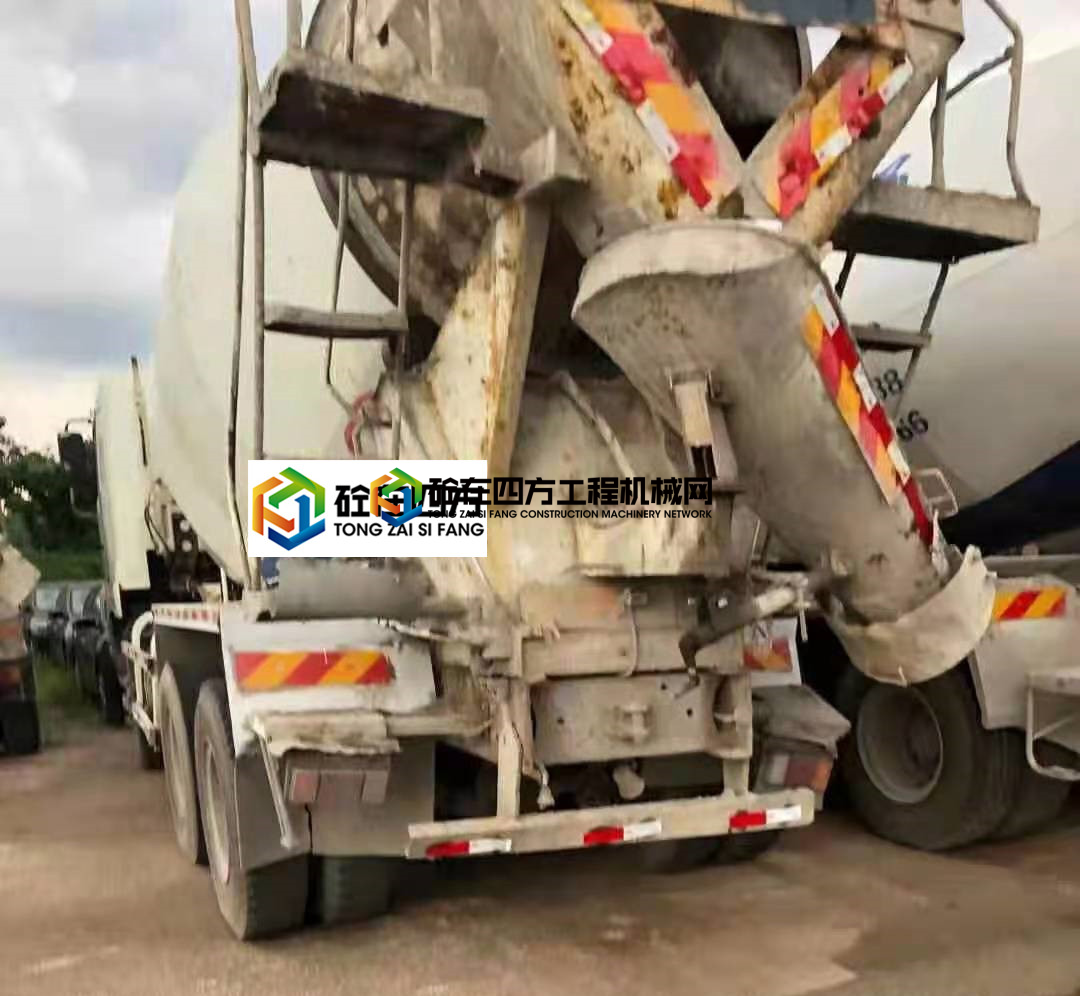 https://images.tongzsf.com/tong/truck_machine/20210618/160cc54169a3c8.jpg