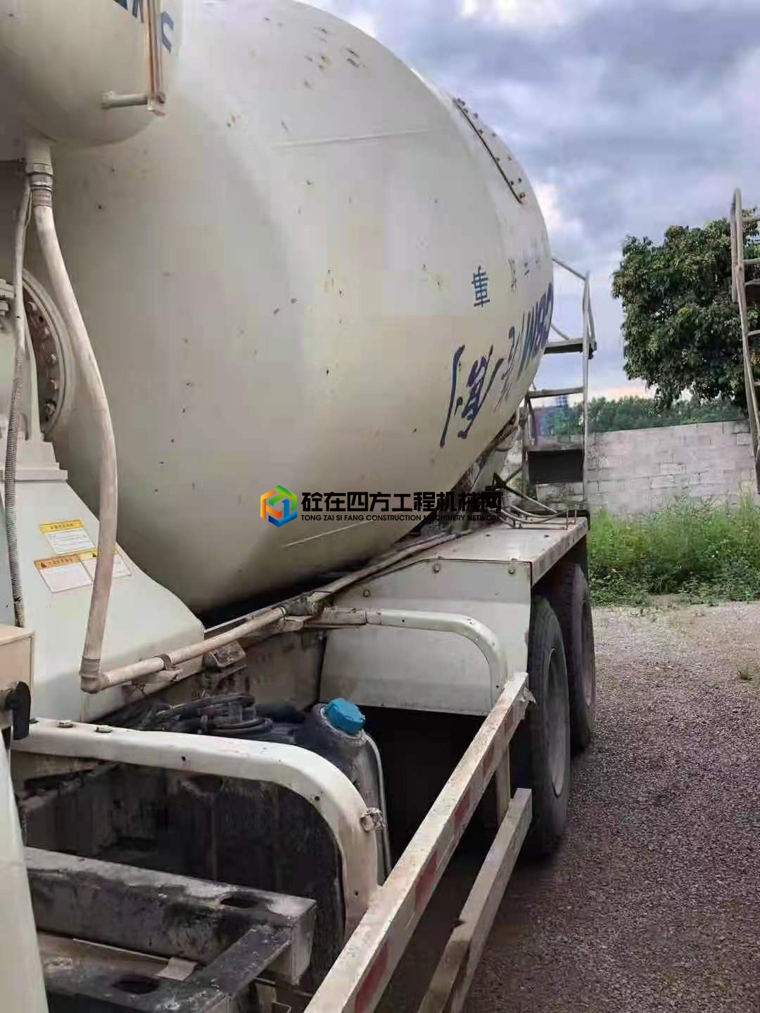 https://images.tongzsf.com/tong/truck_machine/20210618/160cc541b947f4.jpg