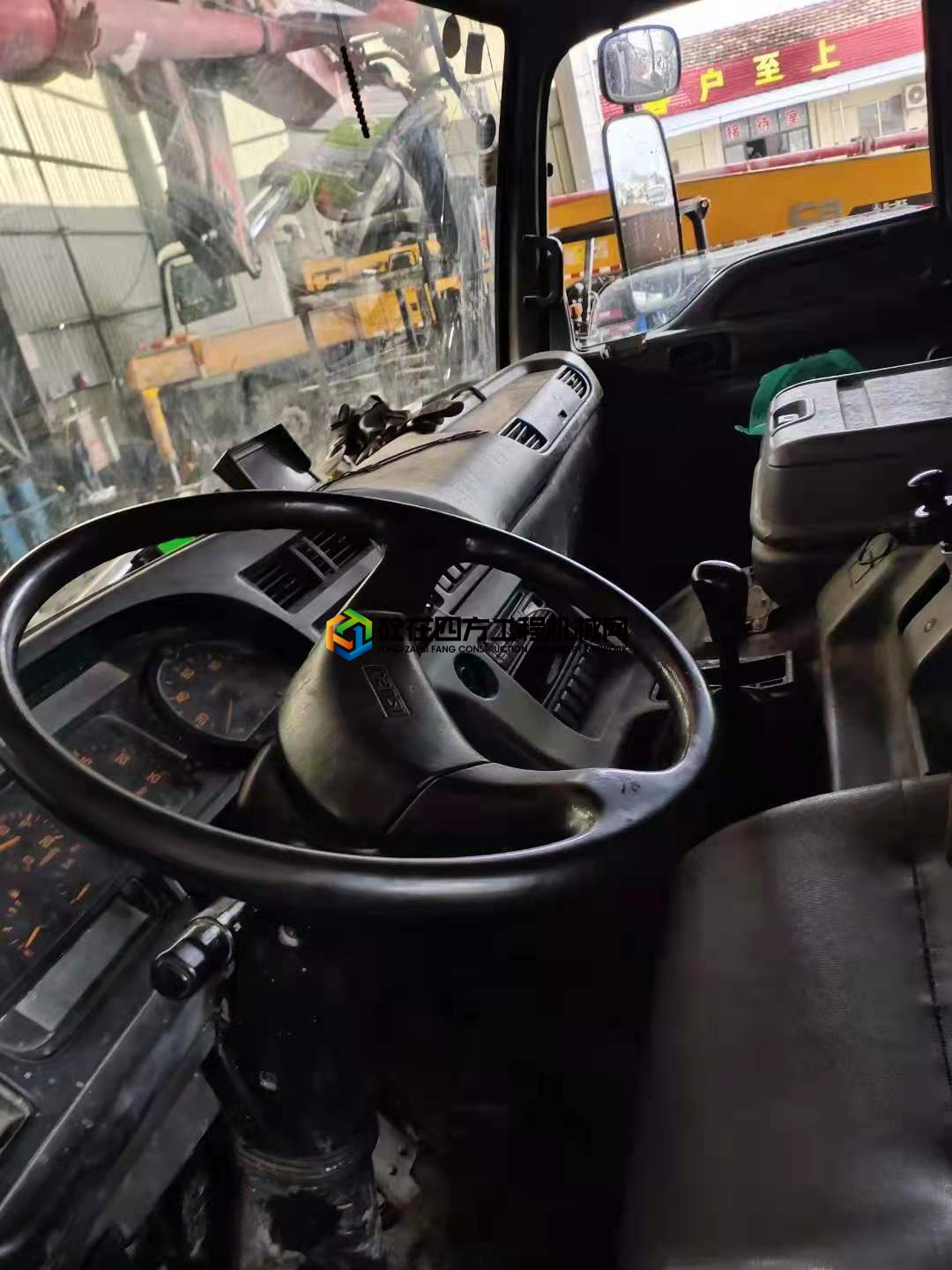 https://images.tongzsf.com/tong/truck_machine/20210619/160cd3dff47ce7.jpg
