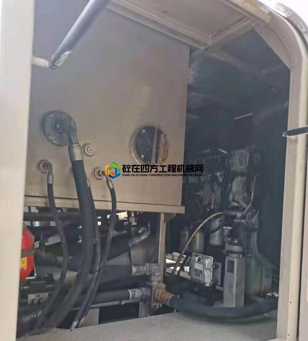 https://images.tongzsf.com/tong/truck_machine/20210619/160cd502357f12.jpg