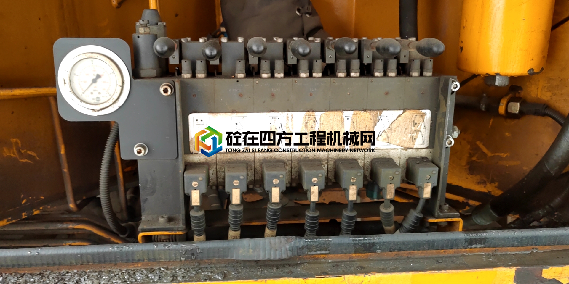 https://images.tongzsf.com/tong/truck_machine/20210619/160cd58ef92dfb.jpg